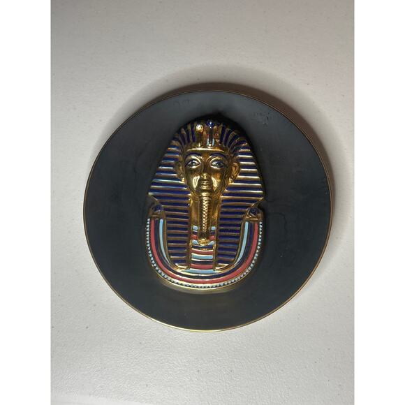 THE GOLDEN MASK OF TUTANKHAMUN PLATE - Picture 1 of 4